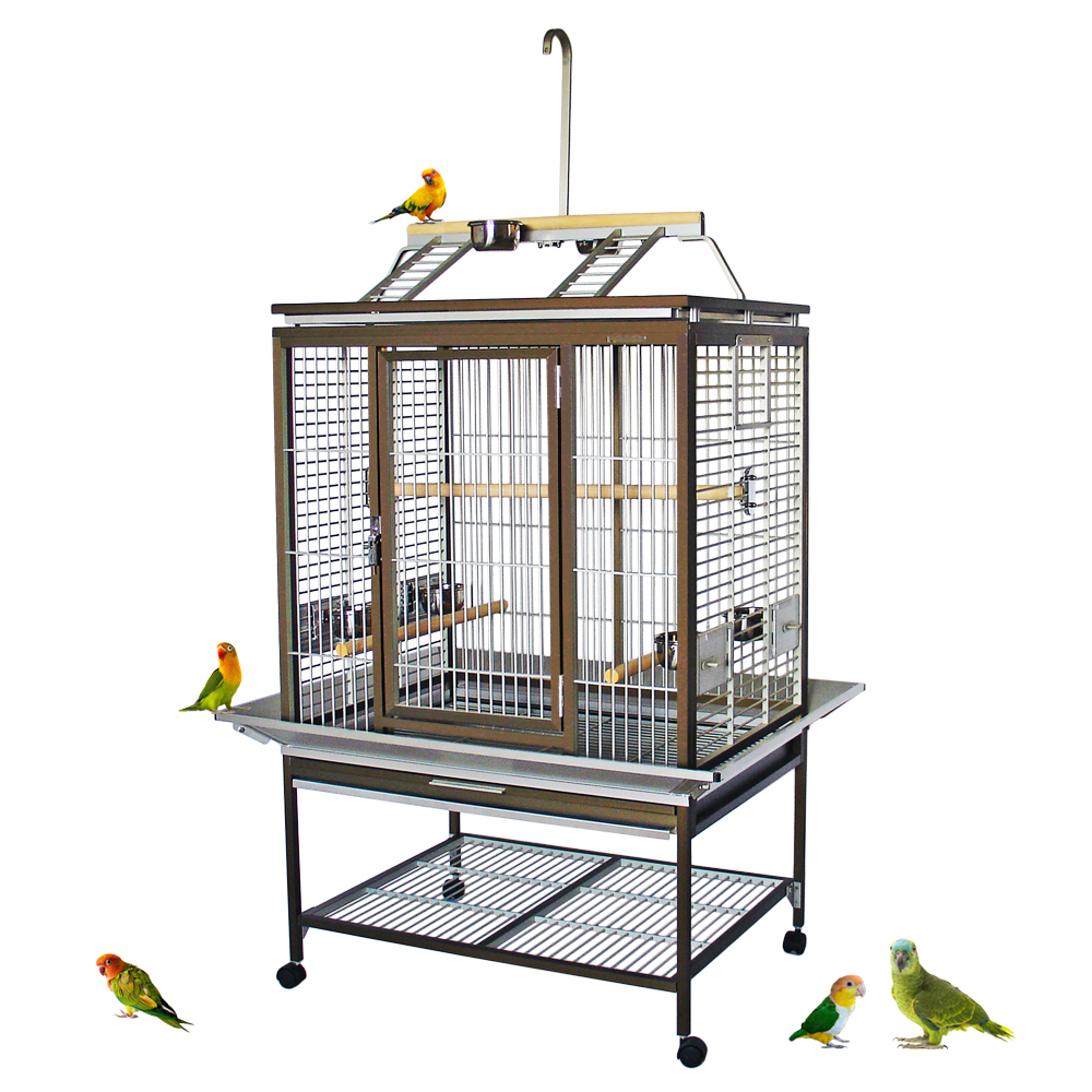 Klec se velmi snadno čistí, je vhodná pro malé a střední papoušky