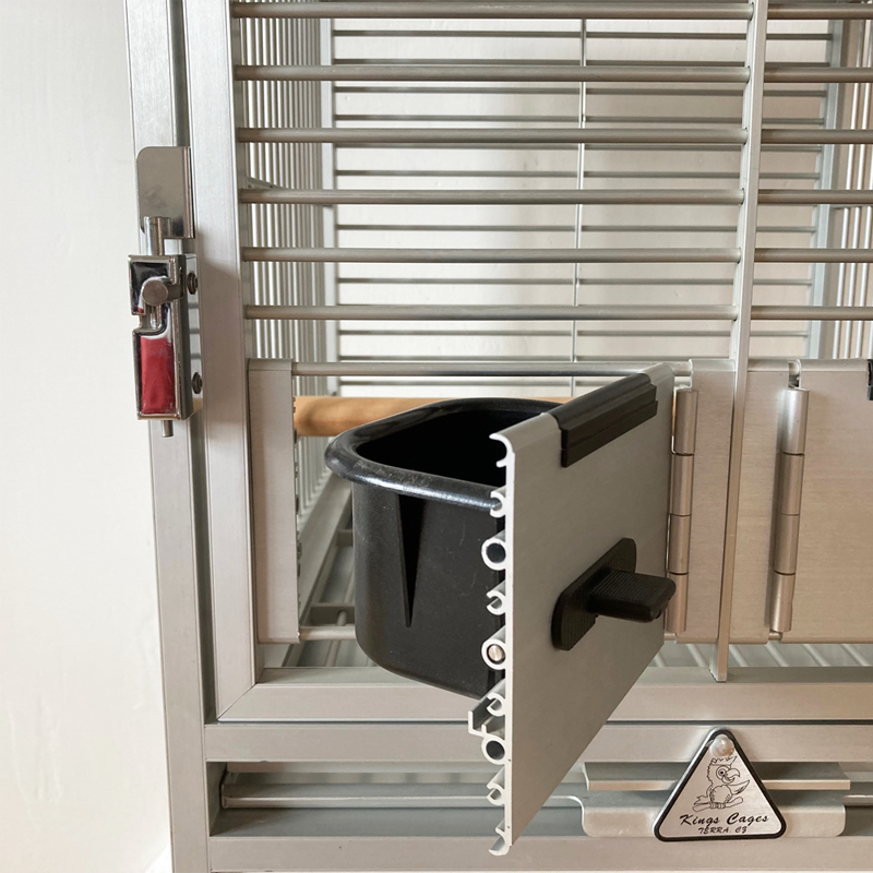 Přepravní klec z velmi tvrdého hliníku