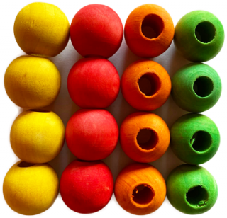 Dřevěné kuličky o průměru 2,4 cm s dírou o průměru 0,9 cm pro opravu / výrobu hraček, 16 ks